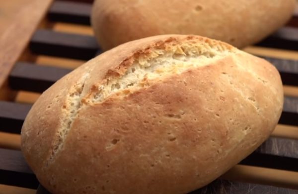 Pães com farinha de arroz tipo francês sem glúten