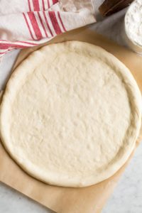 making edge in the dough