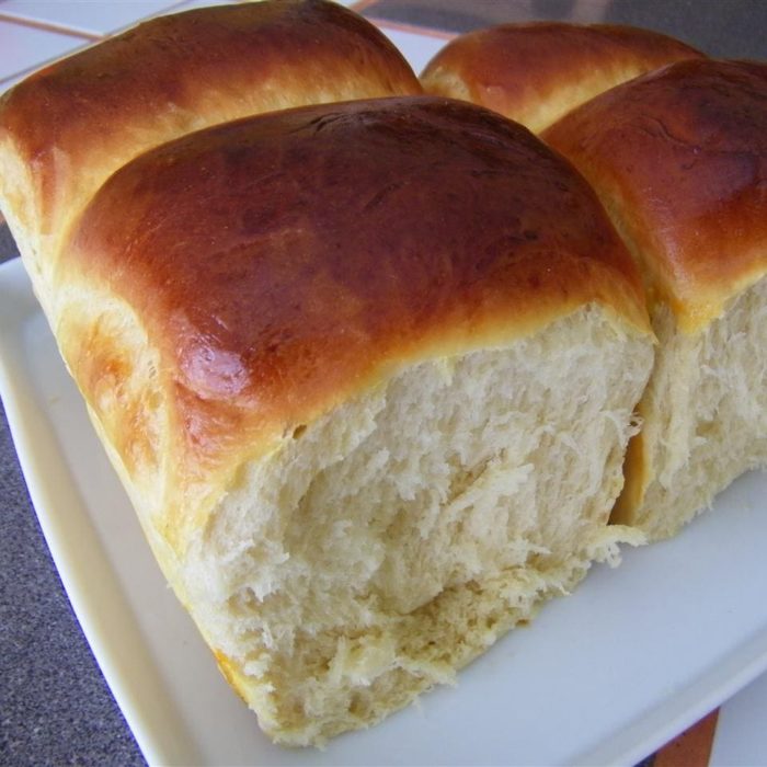 pão caseiro simples e rápido com água