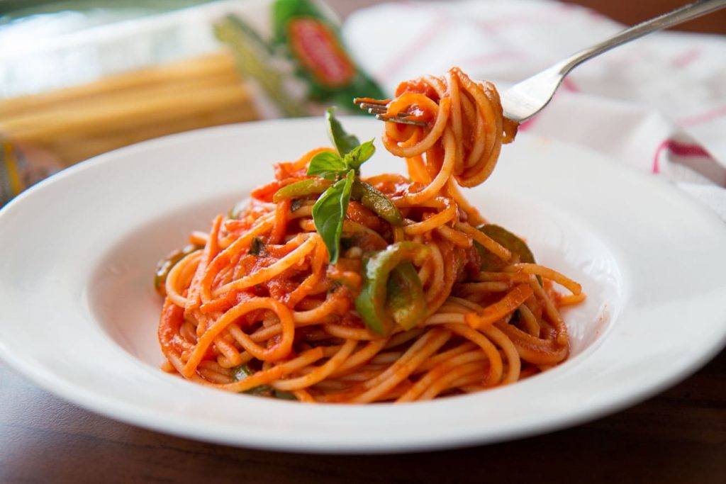 macarrão com molho de tomate